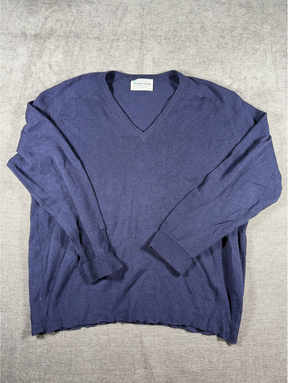 Puritan Aquaknit Navy Blue V-Neck Wool Sweater Medium